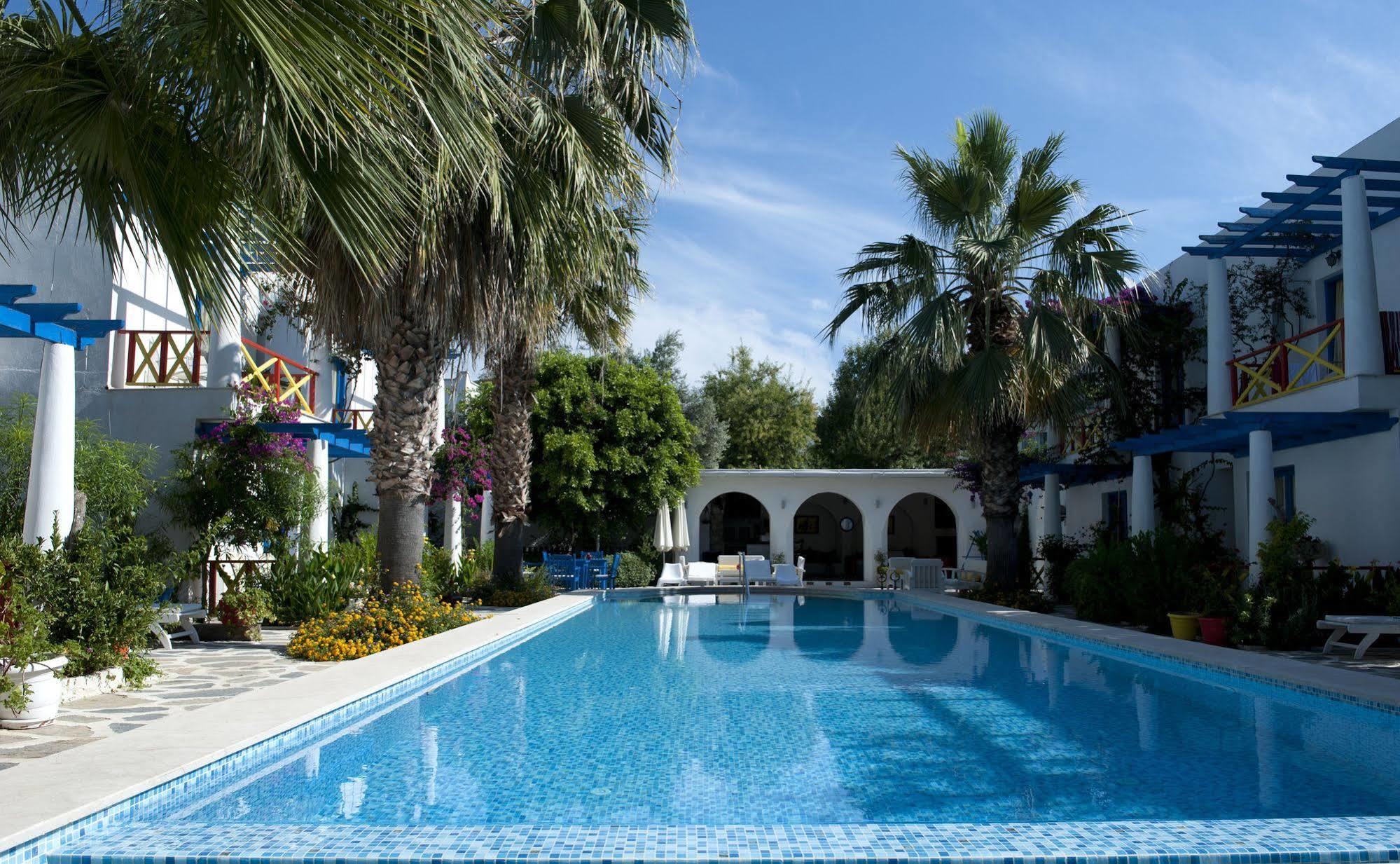 Su - Otel 3*